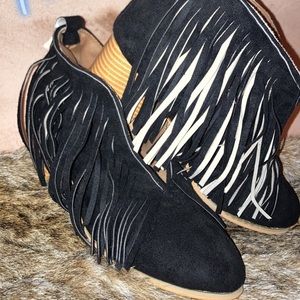 Ankle boots